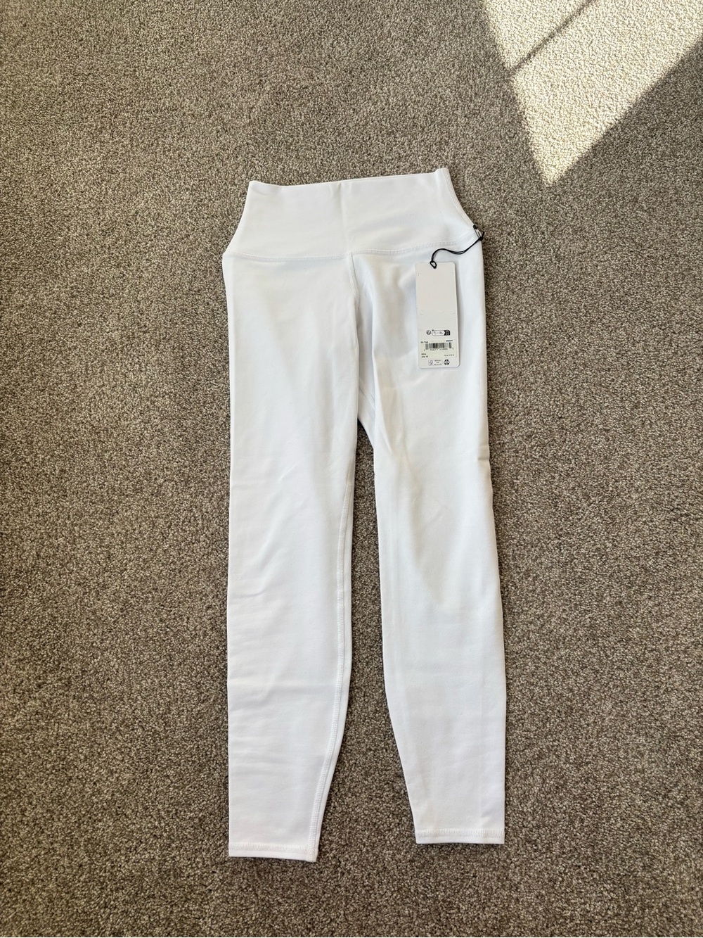 NWT ALO White 7/8 High-Waist Airbrush Leggings